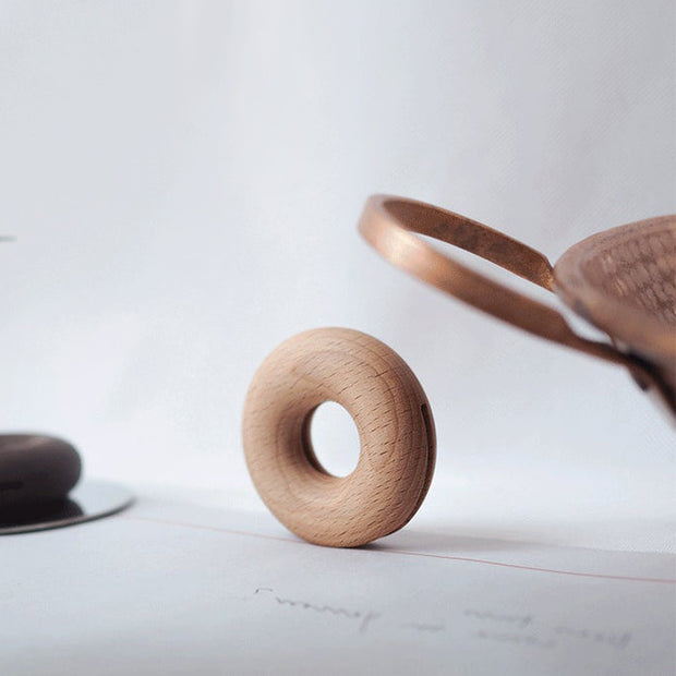 Wooden Donut Seal Clip